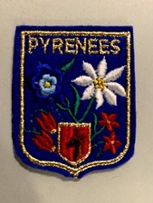 écusson pyrénées france - ,
