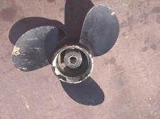 helice 7,5 evinrude 9,8cv four