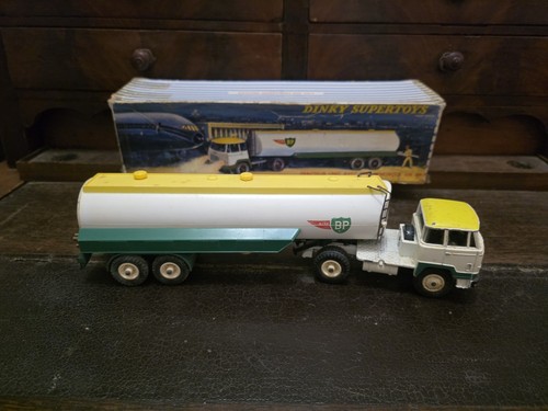 Ancien camion unic avec - camion,