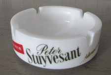 Cendrier publicitaire rond Peter Stuyvesant Filter... tellement plus agréable