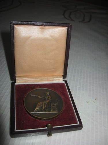 Ancienne médaille bronze - ancienne, en