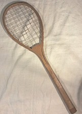 RAQUETTE DE TENNIS OU JEU DE