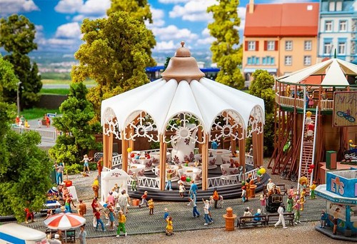 Maquette manège tasses - manège, à