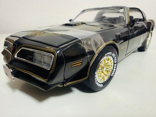 Ertl artel pontiac - ertl, artel/'77