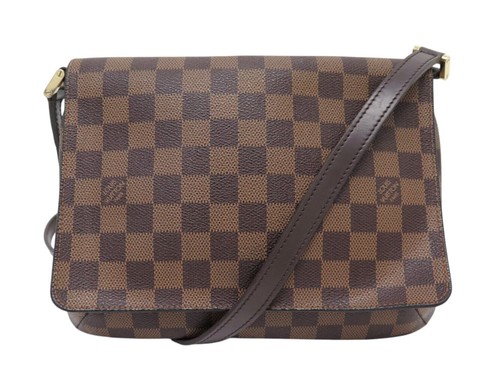 Vintage sac main - a, louis