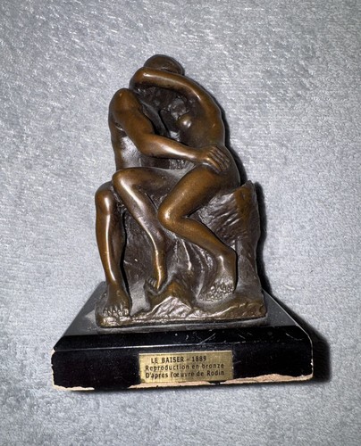 Statuette baiser de - statuette, “le
