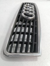 grille gauche capot AUDI A4