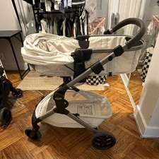 GRACO  MODES(TM)  NEST TRAVEL