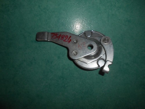 Flasque frein arrière tambour