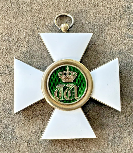 Rare etoile grand - rare, croix
