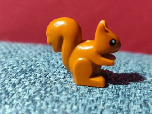 Figurine écureuil lego en - lego,