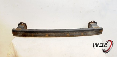 Traverse absorbeur bouclier