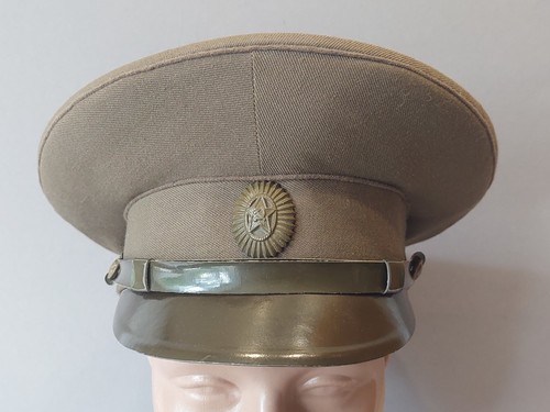 Officier casquette de - de,