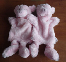 B7G / lot 2 doudou cochon