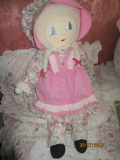 Très grande poupée