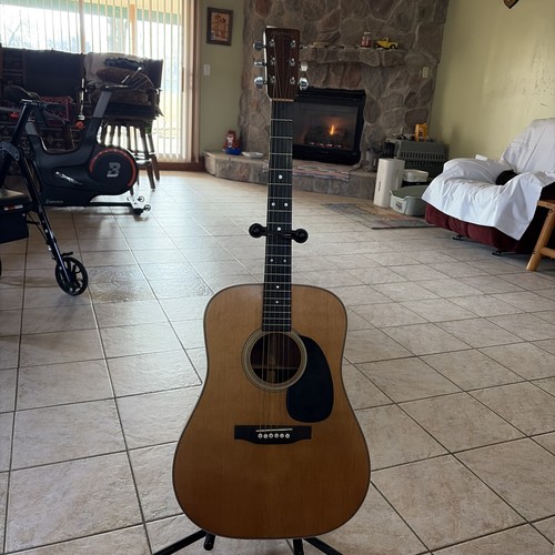 Martin 1981 acoustic - hd-28,