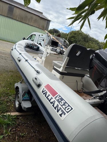 Bateau semi rigide valiant - semi,