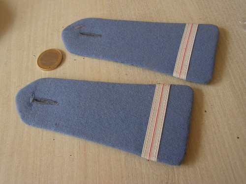 Epaulettes militaires - ,