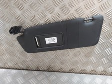 Pare soleil avant gauche