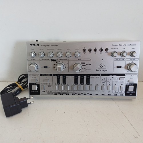 Behringer analog bass - behringer,