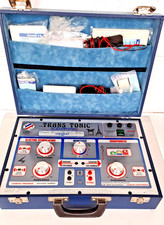 ANCIENNE MALETTE  DE  kinésithérapie  electrotherapie  TRANSTONIC SCIENTIPHYSIO