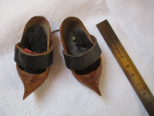 Paire petits sabots bois - sabots,