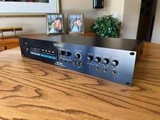 Denon DN-820 Mic Mixer