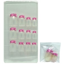 24 faux ongles - roses et noirs - Royal Burlesque - forts et résilients 