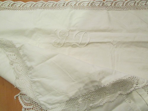 Ancienne taie oreiller bordée - taie,