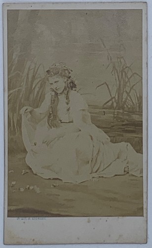 Photo cdv christine - ✒,