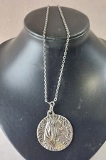 Grande médaille avec collier