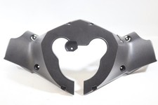 Cache guidon inférieur