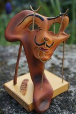 SD01 FIGURINE STATUETTE