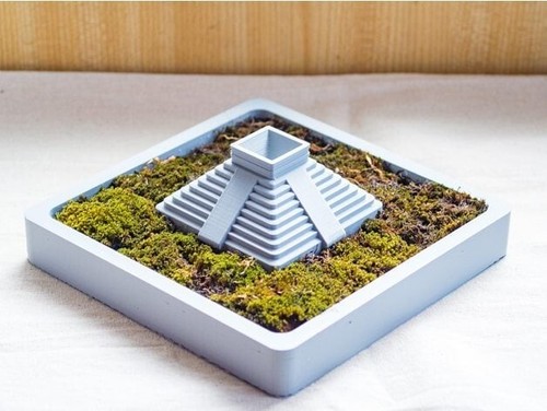 Pot fleur pyramide mayan - de,
