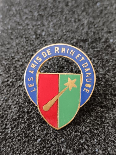 Broche insigne militaire - 66,