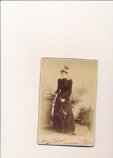 Grande CDV femme debout avec chapeau parapluie ombrelle Marius Neyroud Paris 