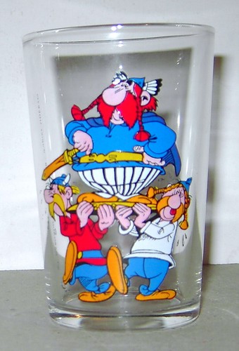 Astérix 1968 verre à - verre,
