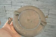 Gros dessus de cendrier en cuivre martelé système à bascule et ressort de rappel