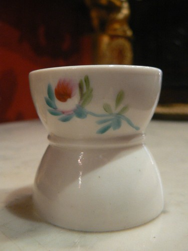 Ancien coquetier porcelaine - ancien,