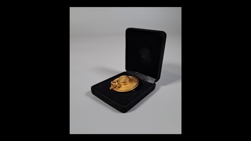 Chanel broche métal - chanel,