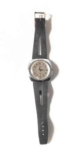 Ancienne montre mécanique - ancienne,