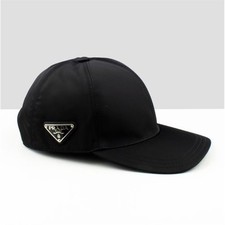 Prada Casquette logo