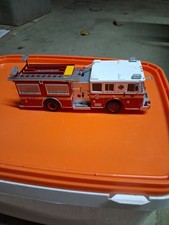 camion POMPIER 1/43 Hachette