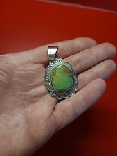 Superbe bijoux pendentif en argent massif signé AJC Sterling Amérindien navajo