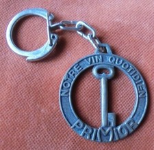 Porte clés key ring - ring, vin
