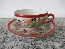 TASSE SUR SOUCOUPE PORCELAINE