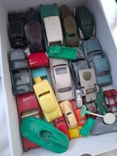 LOT DE VOITURES ANCIENNES 