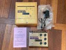 Electro-Harmonix Holier Grail Reverb with wooden box