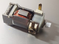 TRAIN . HO . 3 pignons 7 DENTS SORTIE MOTEUR JOUEF .