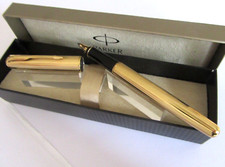 MAGNIFIQUE STYLO ROLLER BILLE PARKER MODELE SONNET PLAQUE OR NEUF DE STOCK P50
